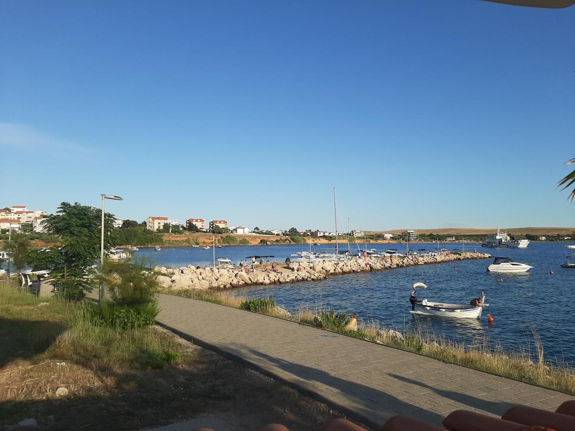 Apartmani Marija Povljana Bilik gambar