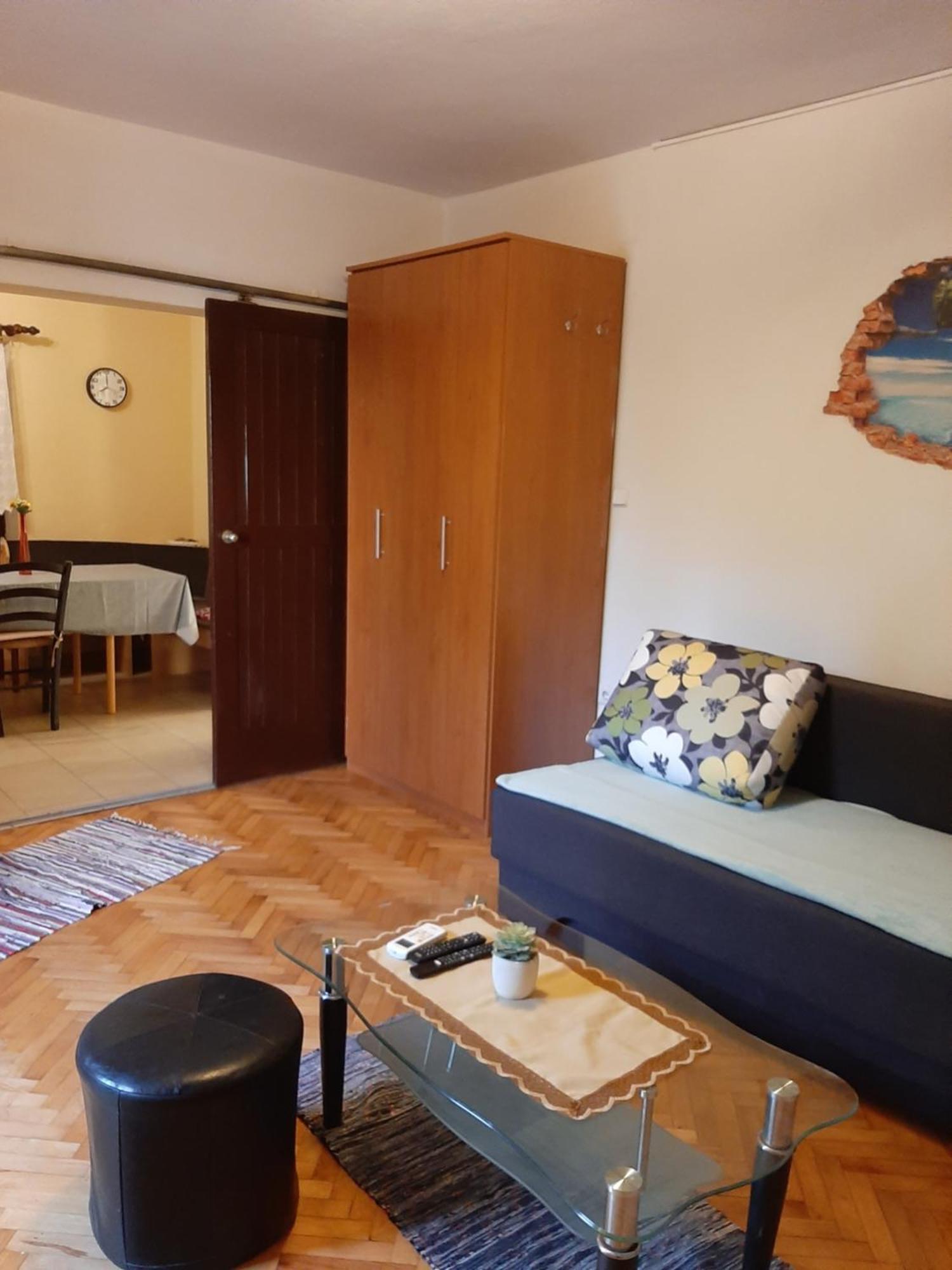 Apartmani Marija Povljana Bilik gambar
