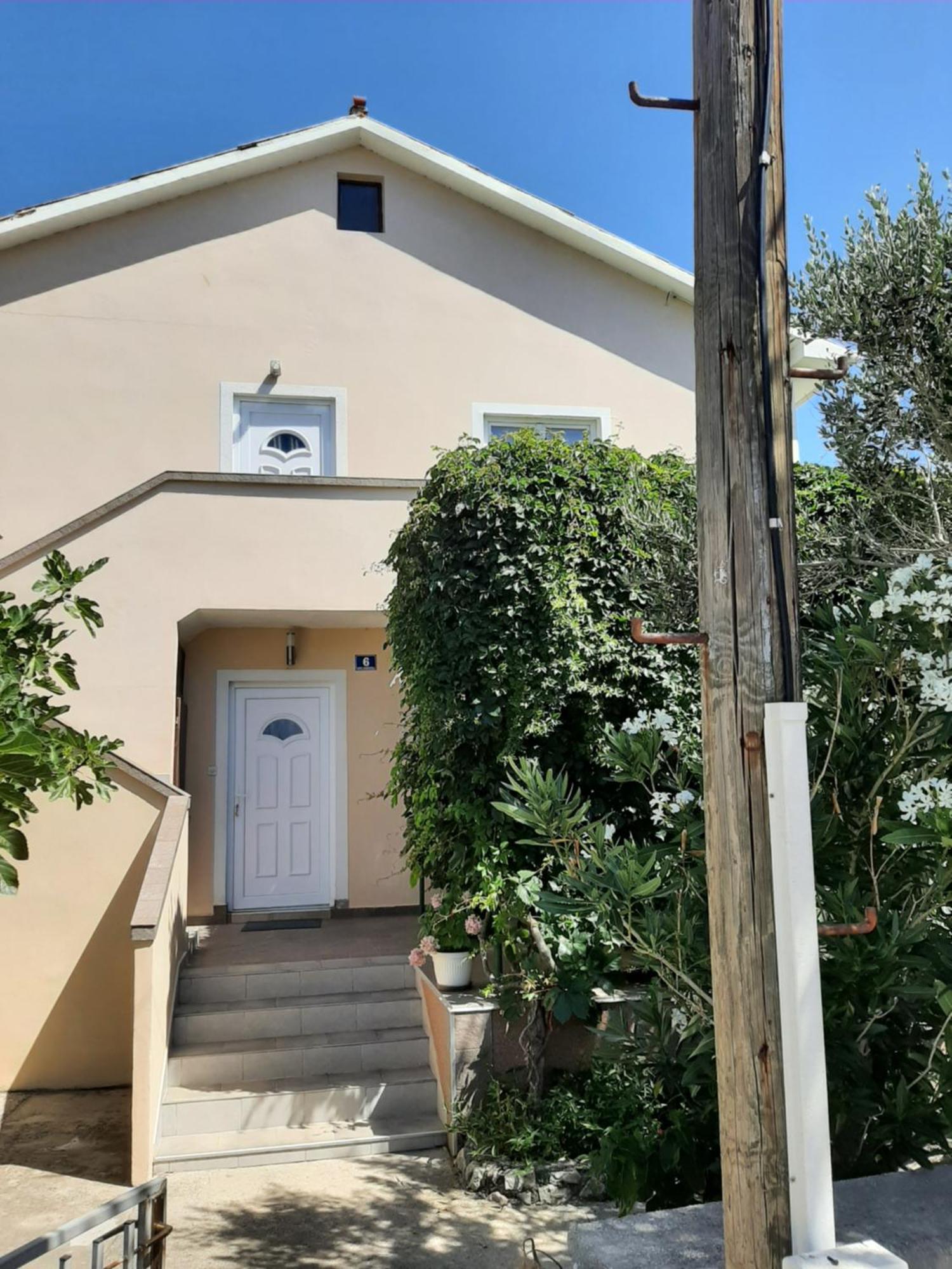Apartmani Marija Povljana Bilik gambar