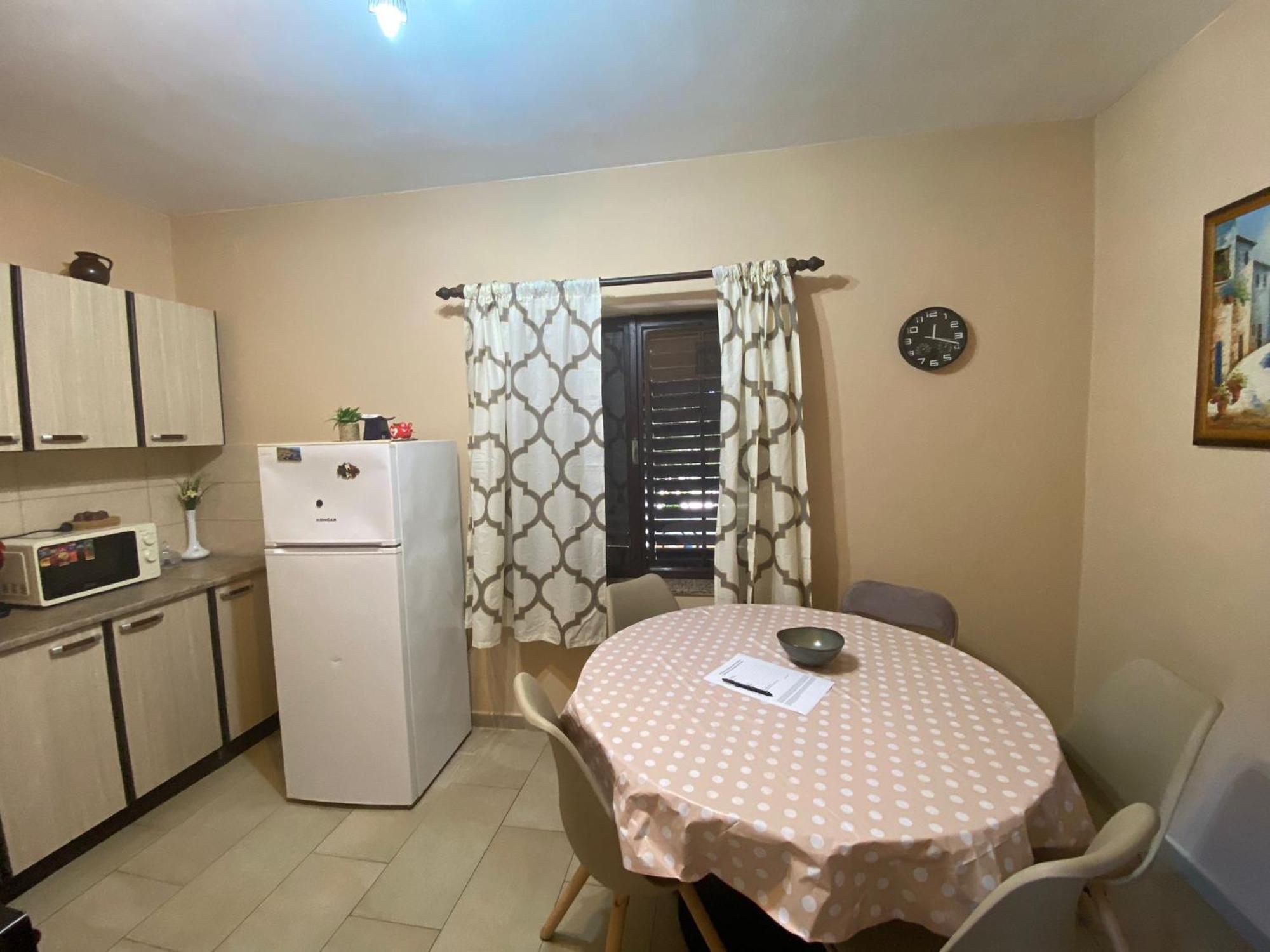 Apartmani Marija Povljana Luaran gambar