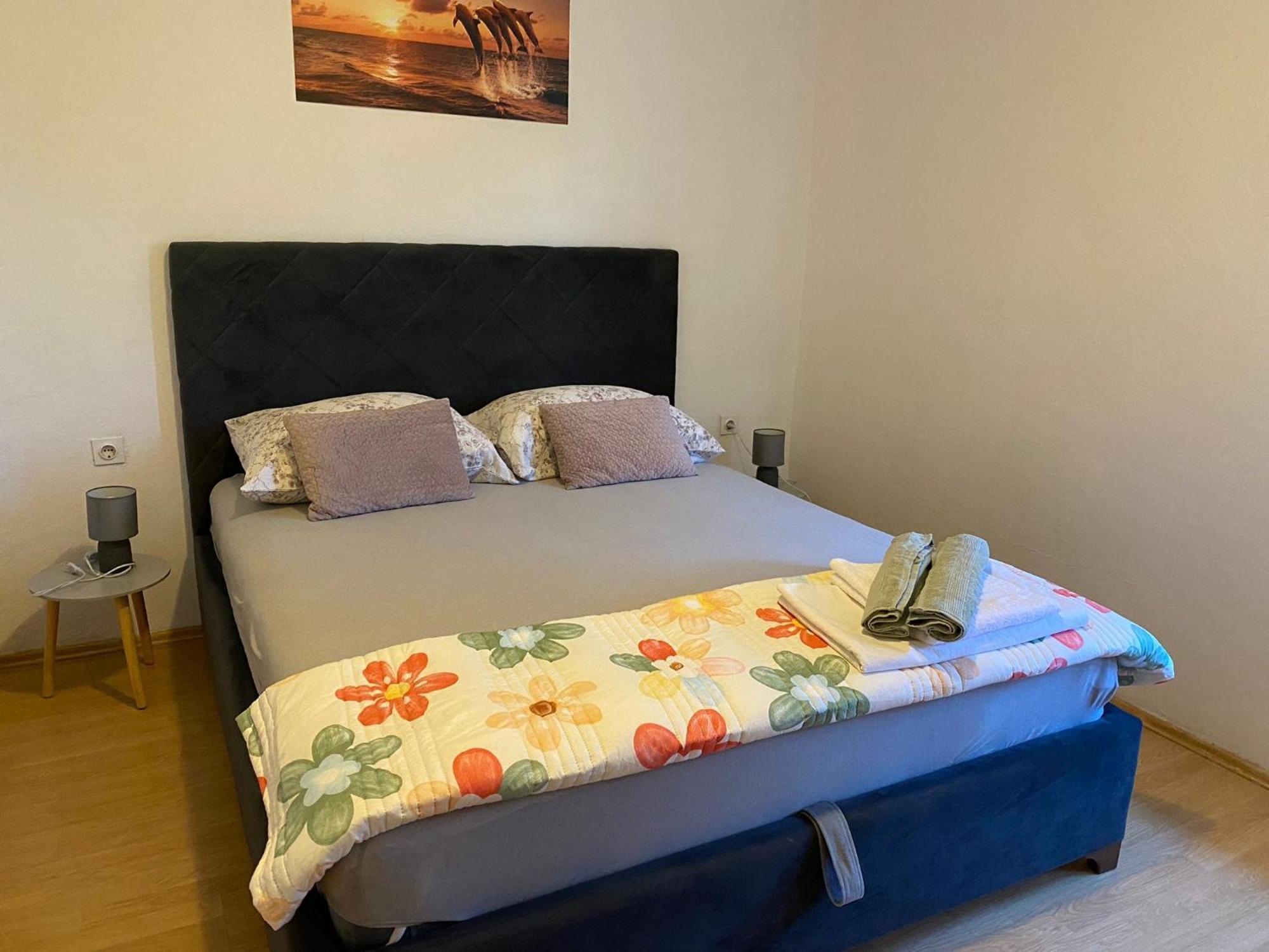 Apartmani Marija Povljana Luaran gambar