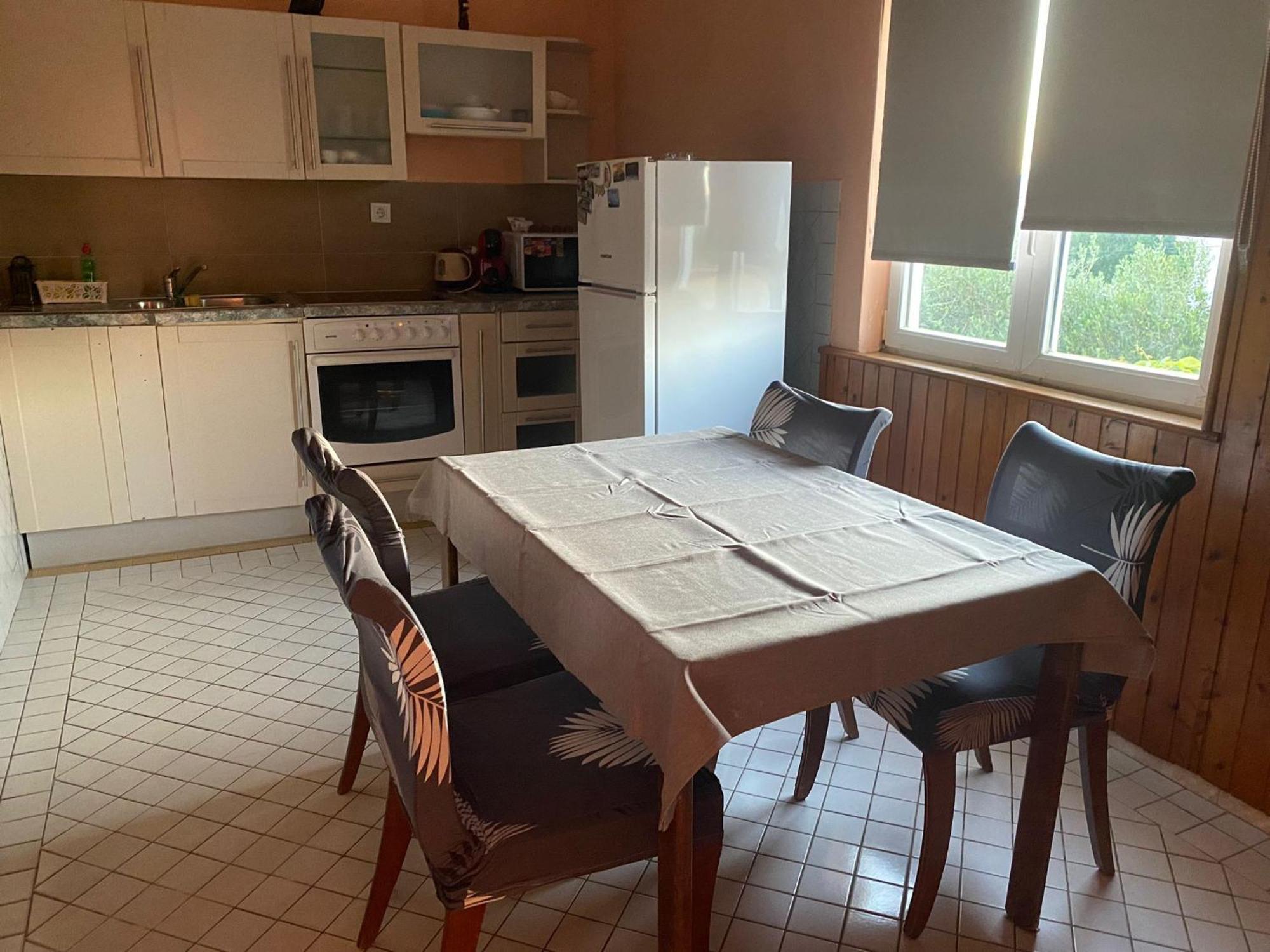 Apartmani Marija Povljana Luaran gambar