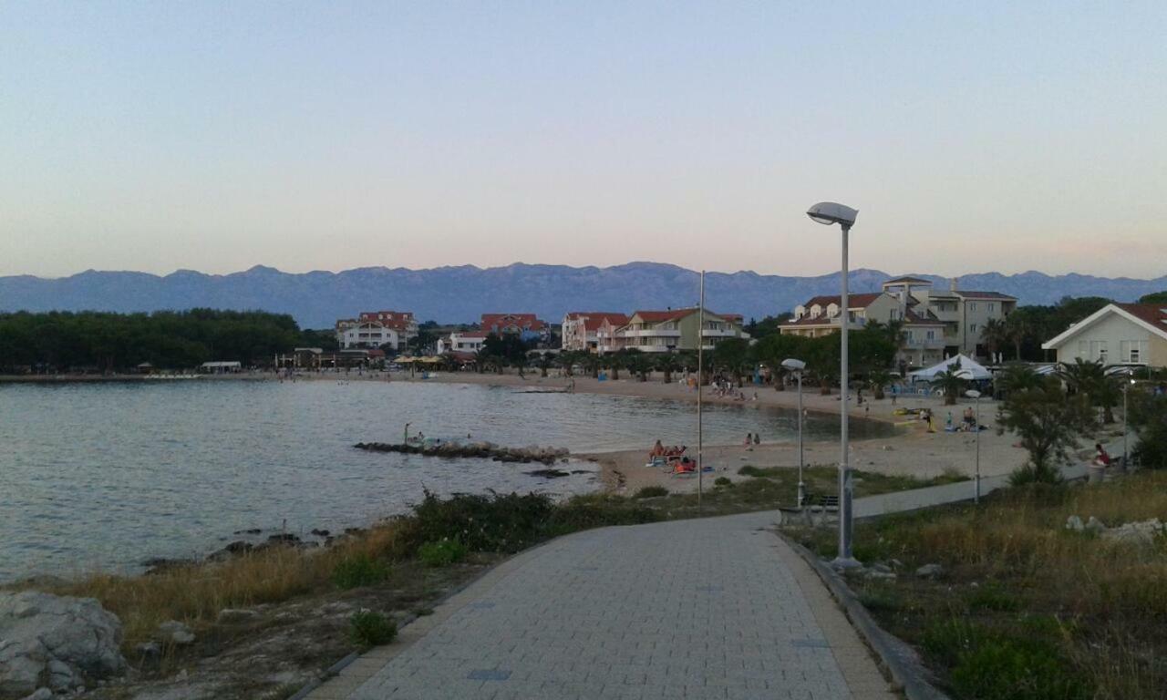 Apartmani Marija Povljana Luaran gambar