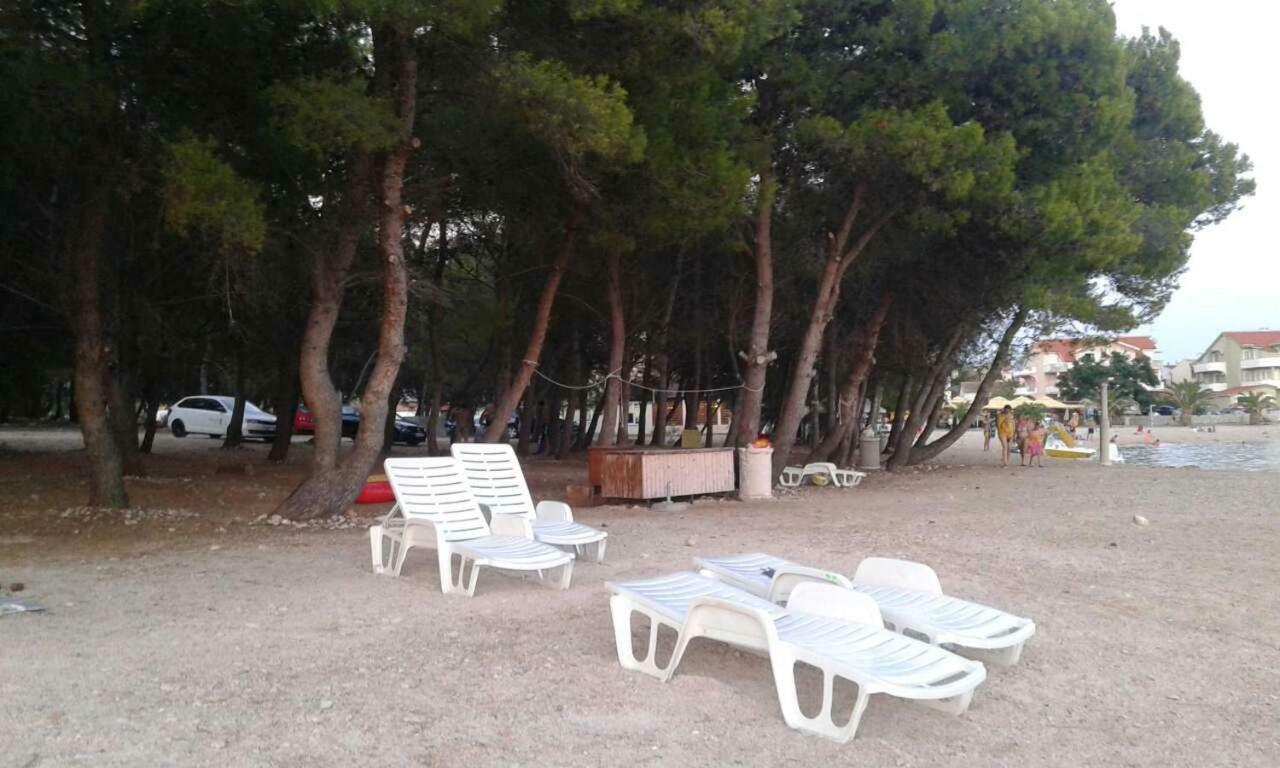 Apartmani Marija Povljana Luaran gambar
